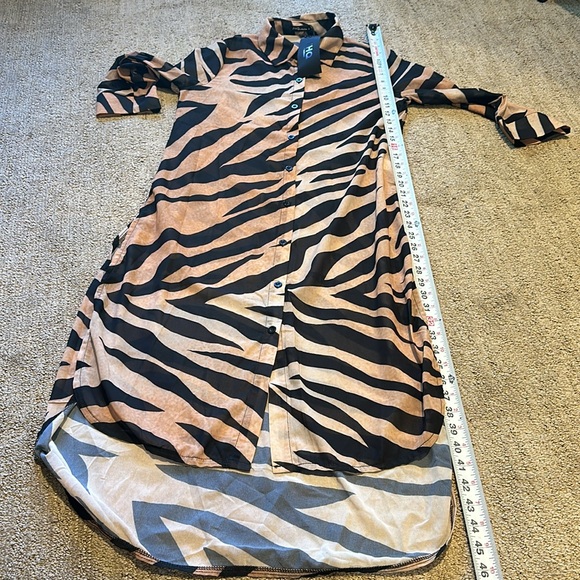 FHQ Animal Print long Blouse - Picture 5 of 7